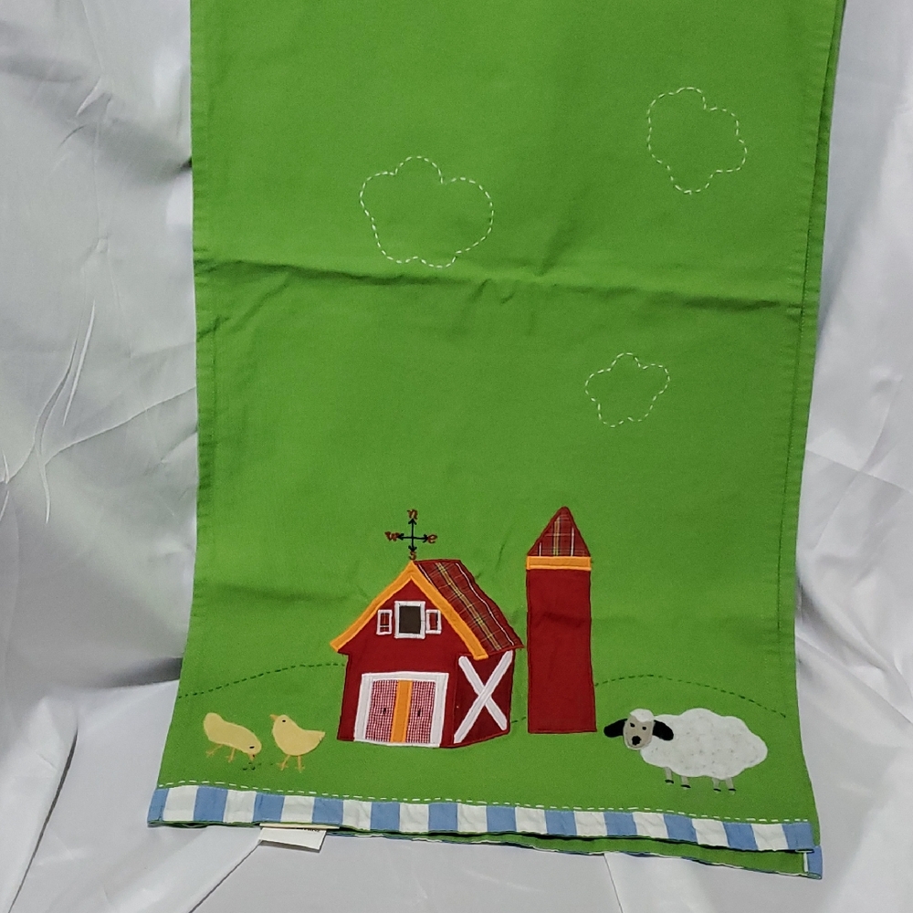 Pottery Barn Green Farmhouse Themed Table Runner